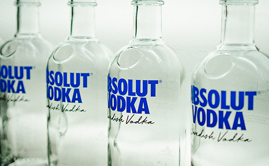 絕對(duì)伏特加(Absolut Vodka)包裝設(shè)計(jì).jpeg