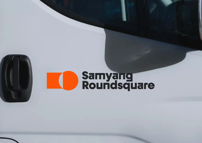 車體上的logo絲印.png